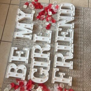 Be my girlfriend lights